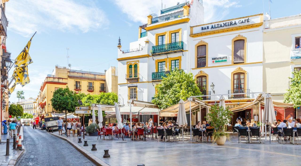 Apartamentos Sta Maria La Blanca Seville Luaran gambar